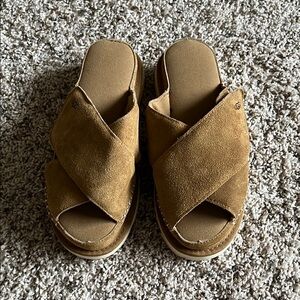 UGG. Goldenstar Crossover Slide Sandal (Women) size 8